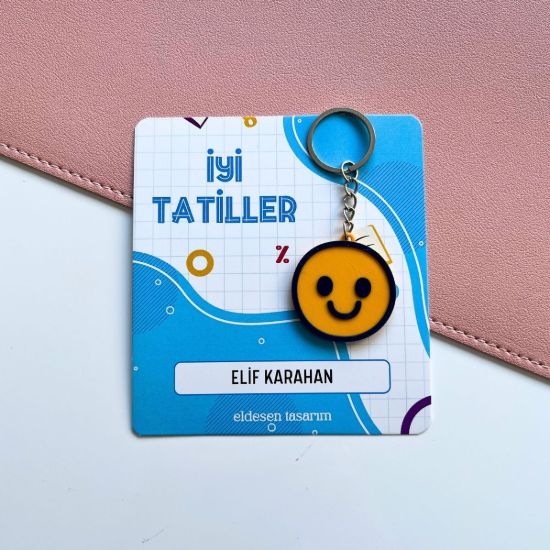 Gülen yüzlü İsme Özel Kartlı Anahtarlık resmi
