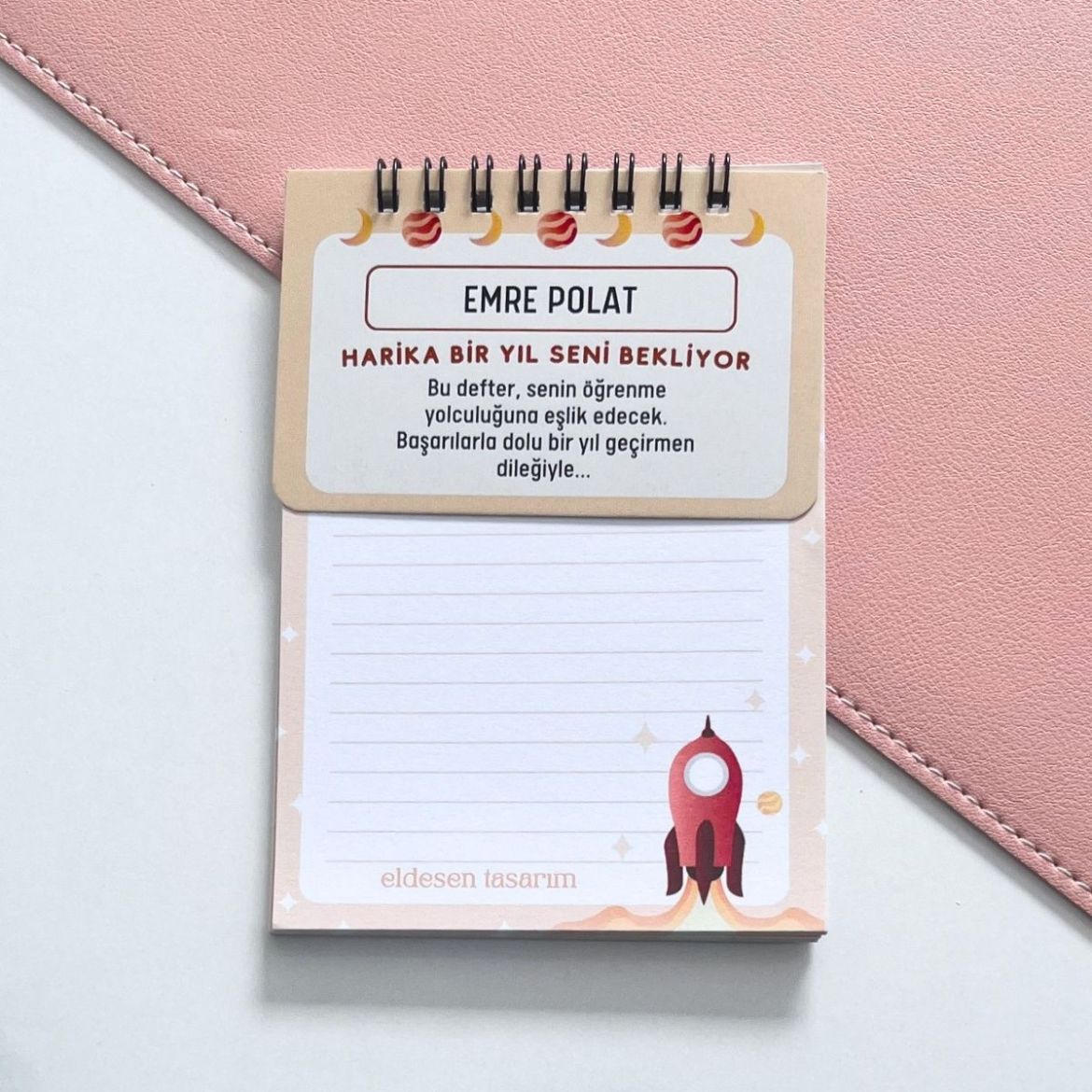 Turuncu Roketli İsme Özel Defter Okul Açılış Hediyesi resmi