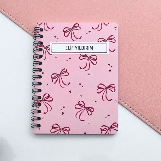 Pembe Fiyonklu İsme Özel Çizgisiz Not Defteri Okul Açılış Hediyesi resmi